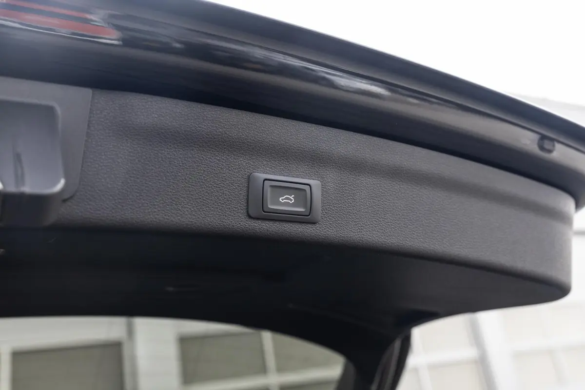 55 TFSIe 367pk quattro S edition Competition | Adaptief Onderstel | Panoramadak | Head-up Display | Trekhaak