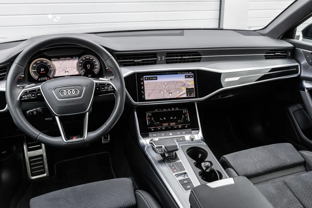 55 TFSIe 367pk quattro S edition Competition | Adaptief Onderstel | Panoramadak | Head-up Display | Trekhaak