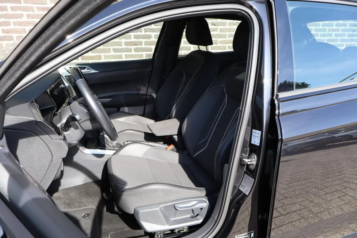1.0 TSI 95pk Comfortline | R-line exterieur | LMV | Adaptieve cruisecontrol
