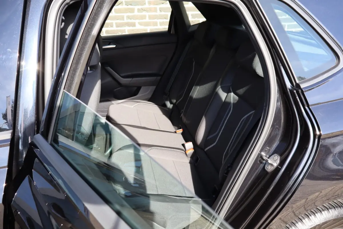 1.0 TSI 95pk Comfortline | R-line exterieur | LMV | Adaptieve cruisecontrol
