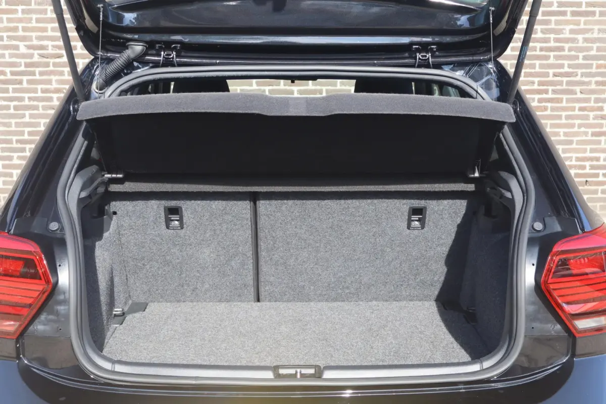 1.0 TSI 95pk Comfortline | R-line exterieur | LMV | Adaptieve cruisecontrol