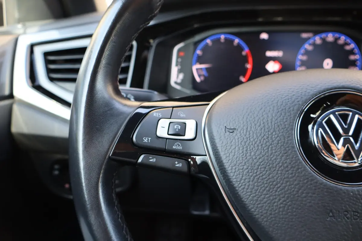 1.0 TSI 95pk Comfortline | R-line exterieur | LMV | Adaptieve cruisecontrol