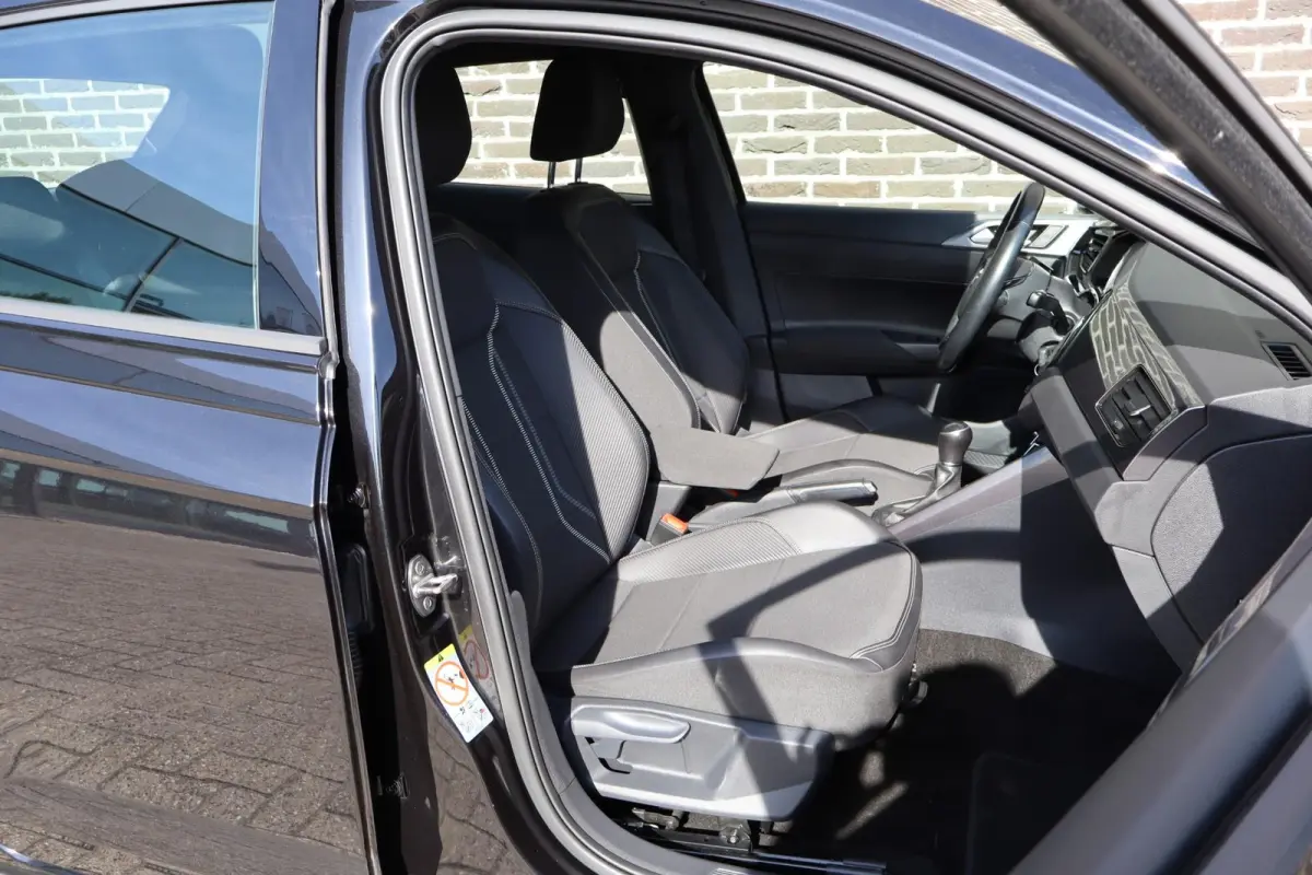 1.0 TSI 95pk Comfortline | R-line exterieur | LMV | Adaptieve cruisecontrol