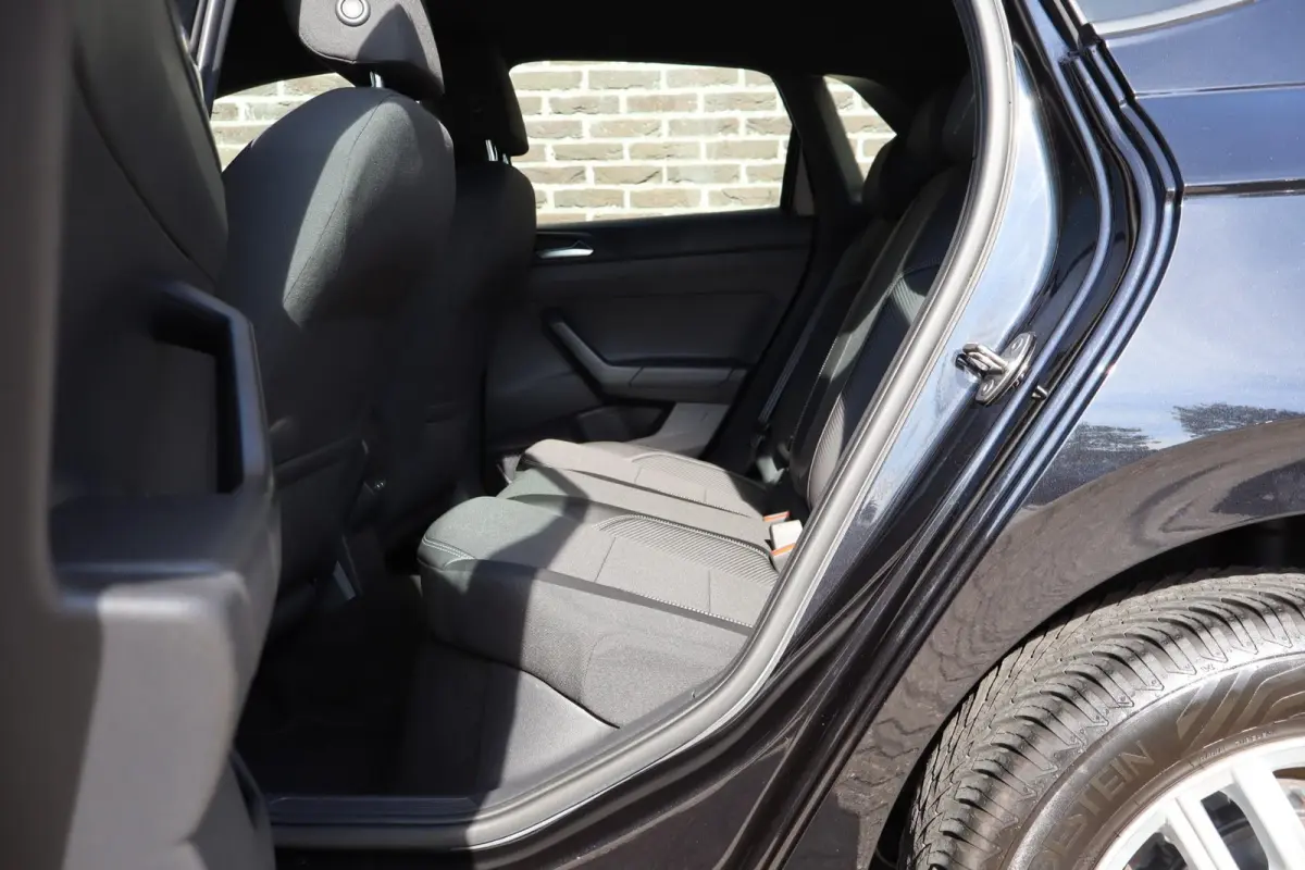 1.0 TSI 95pk Comfortline | R-line exterieur | LMV | Adaptieve cruisecontrol