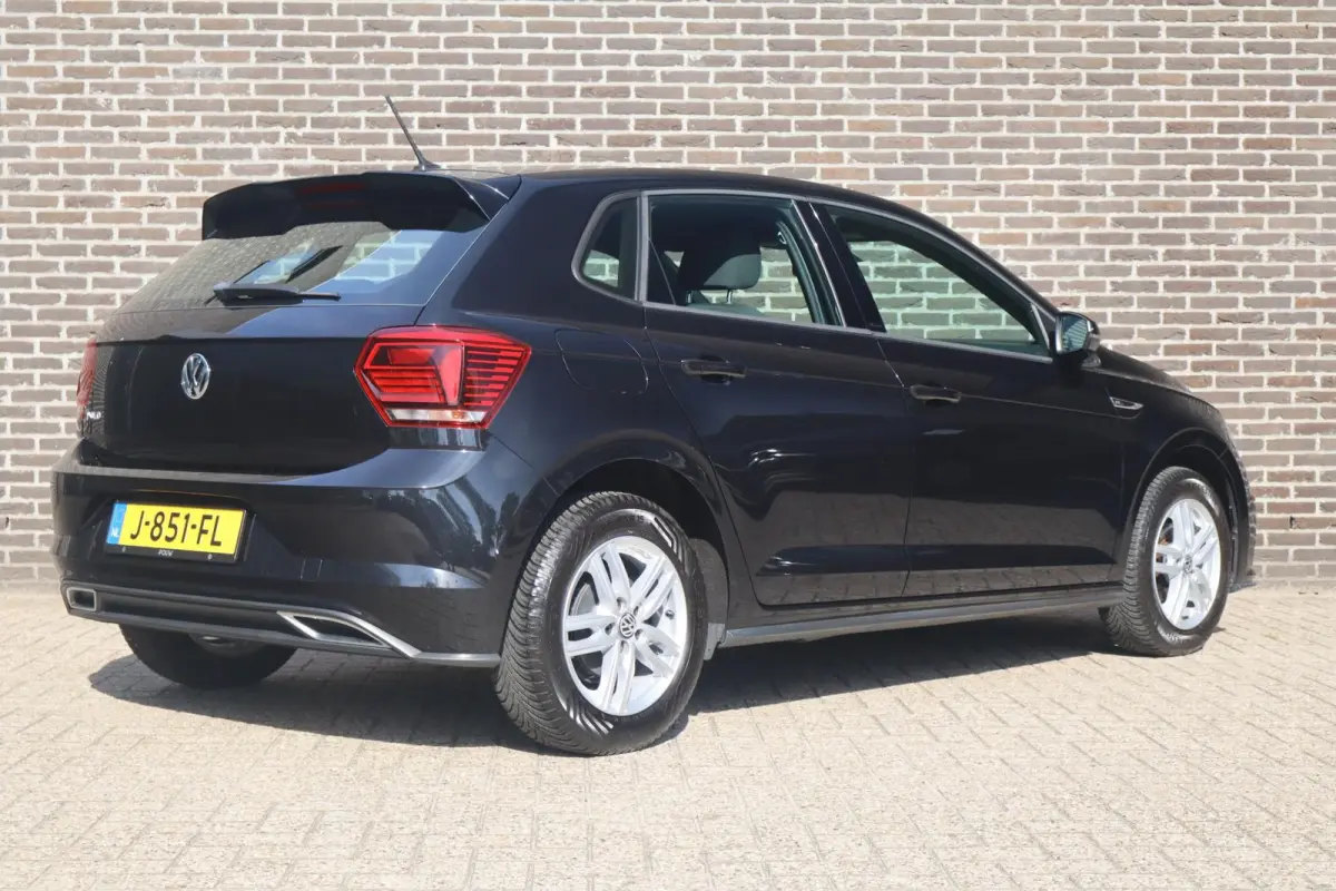 1.0 TSI 95pk Comfortline | R-line exterieur | LMV | Adaptieve cruisecontrol
