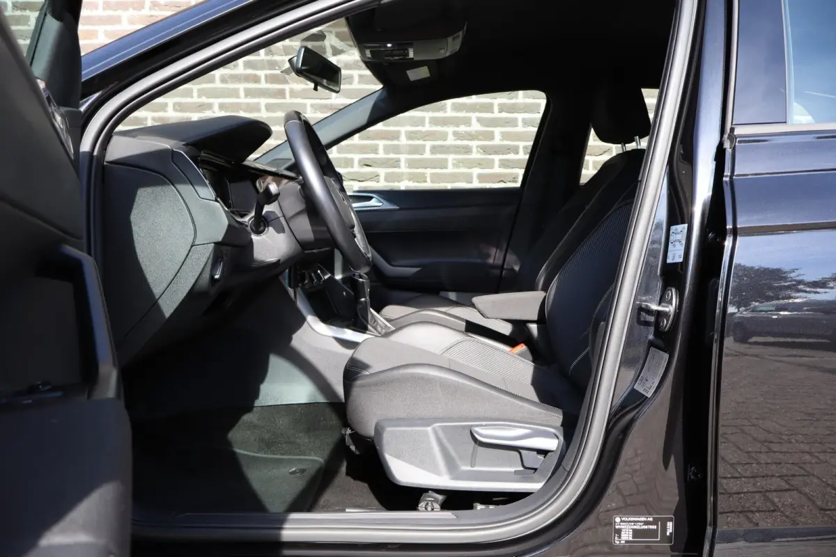 1.0 TSI 95pk Comfortline | R-line exterieur | LMV | Adaptieve cruisecontrol