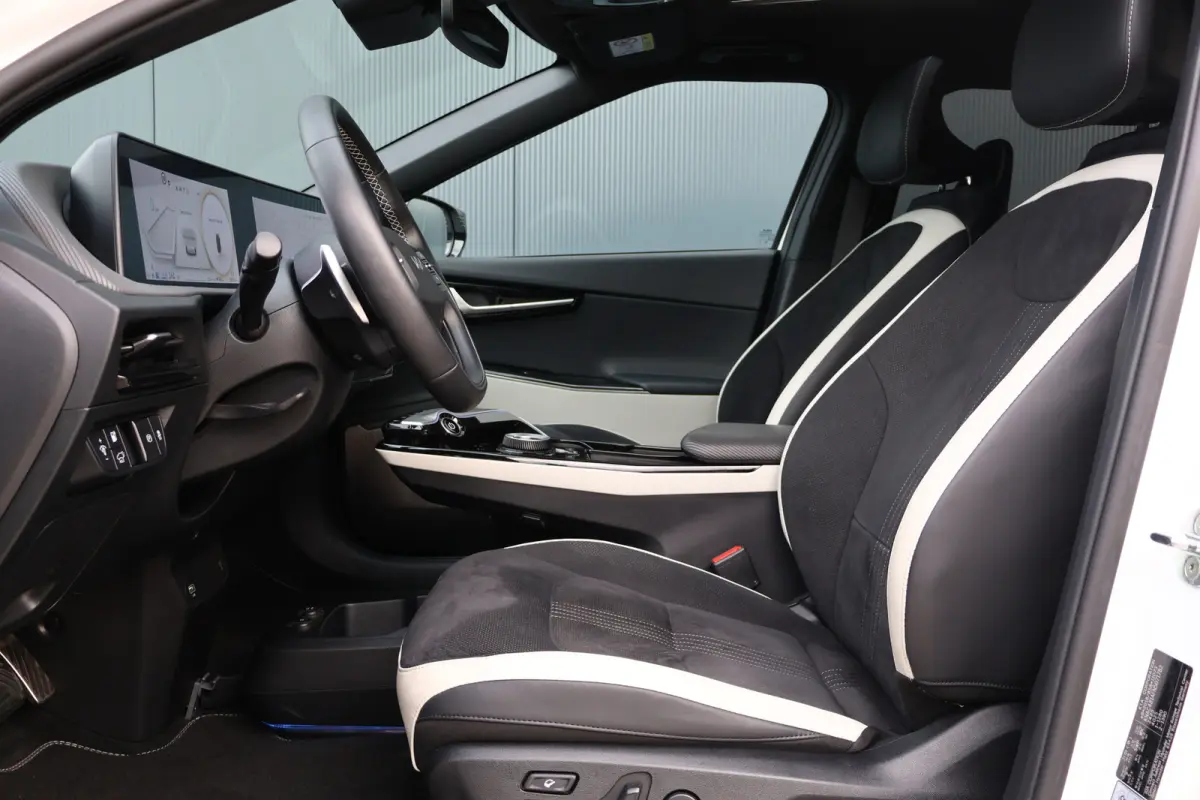 GT-Line 77.4 kWh 100% soh! | | Head-up | Pano | 360 Camera | Stoelverwarming V+A | Stoelventilatie | Adaptive Cruise | Elektrische achterklep