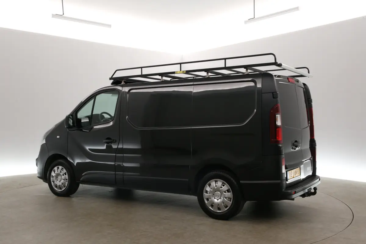 1.6 CDTI L1H1 | Airco | Cruise | 3 Zits | Navi | Parkeersens. | Trekhaak | Imperiaal