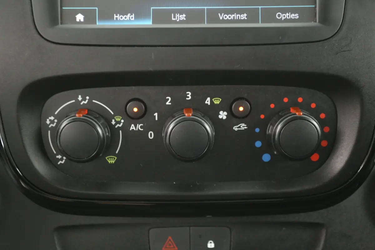 1.6 CDTI L1H1 | Airco | Cruise | 3 Zits | Navi | Parkeersens. | Trekhaak | Imperiaal