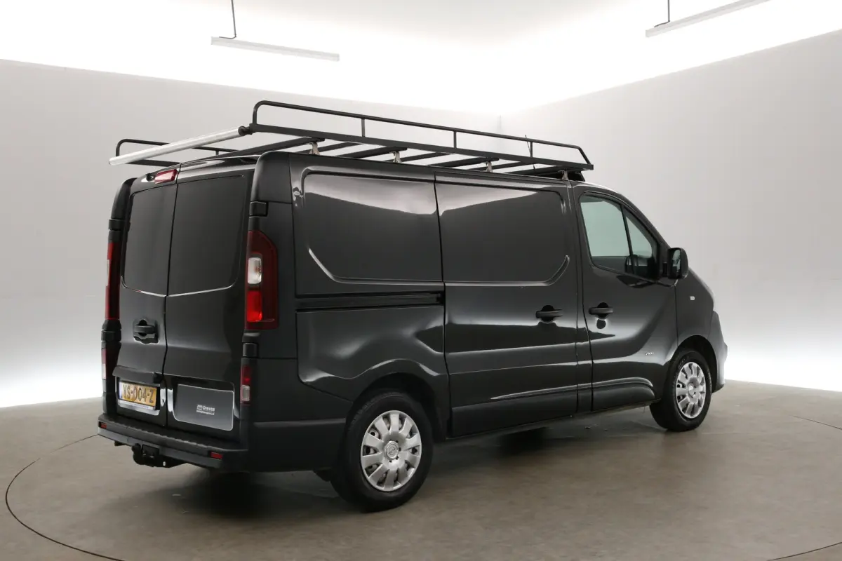 1.6 CDTI L1H1 | Airco | Cruise | 3 Zits | Navi | Parkeersens. | Trekhaak | Imperiaal