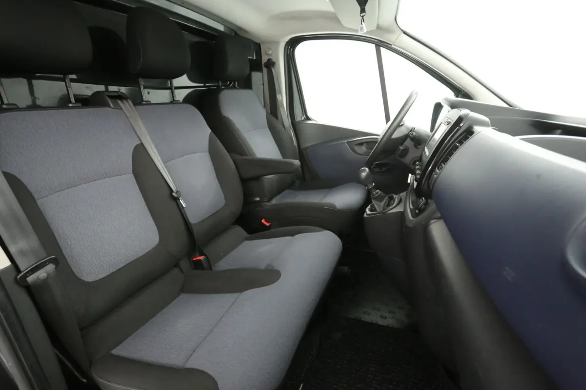 1.6 CDTI L1H1 | Airco | Cruise | 3 Zits | Navi | Parkeersens. | Trekhaak | Imperiaal