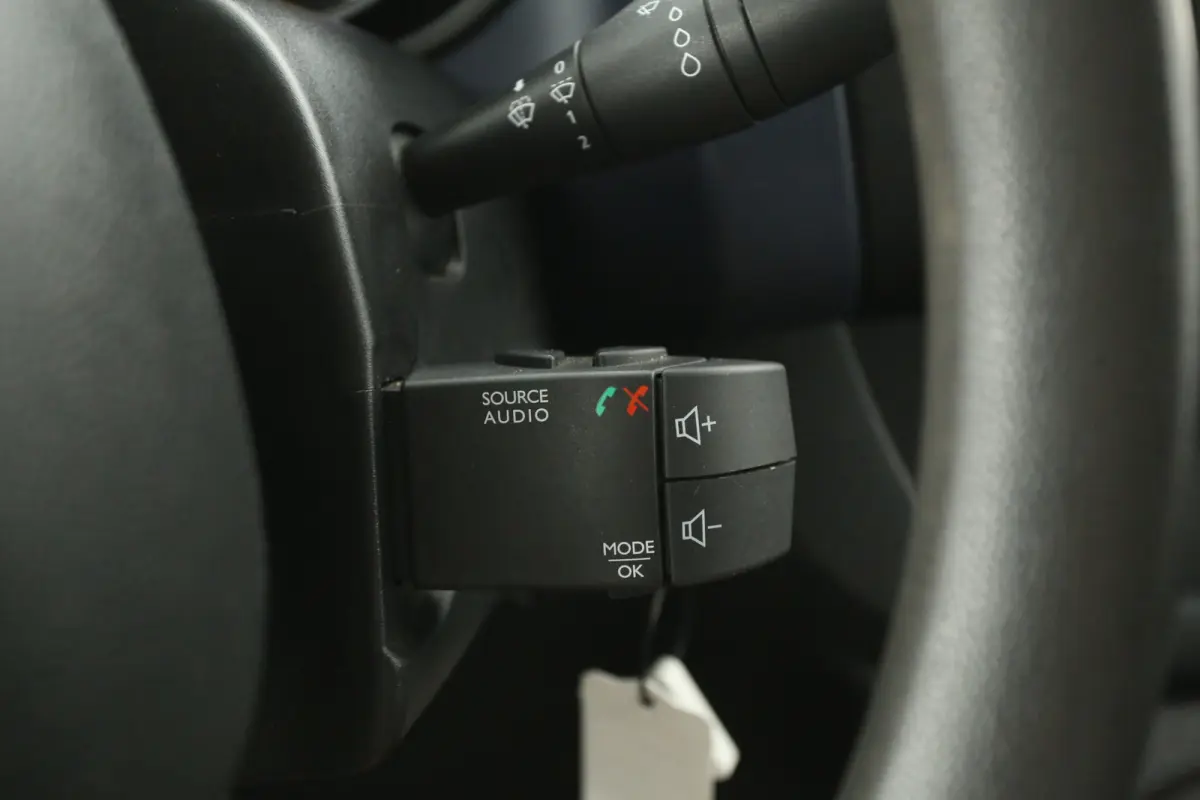 1.6 CDTI L1H1 | Airco | Cruise | 3 Zits | Navi | Parkeersens. | Trekhaak | Imperiaal