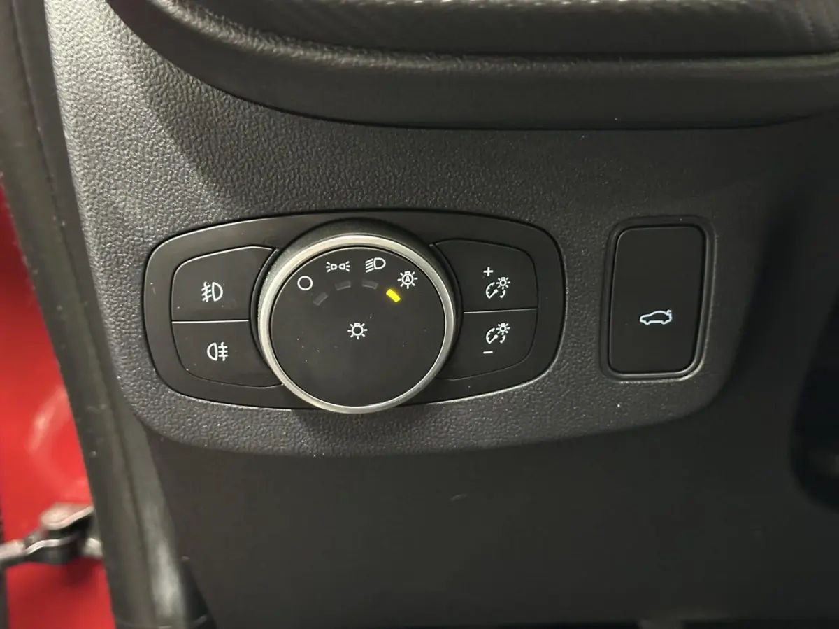 1.0 EcoBoost ST-Line X First Edition PANORAMADAK