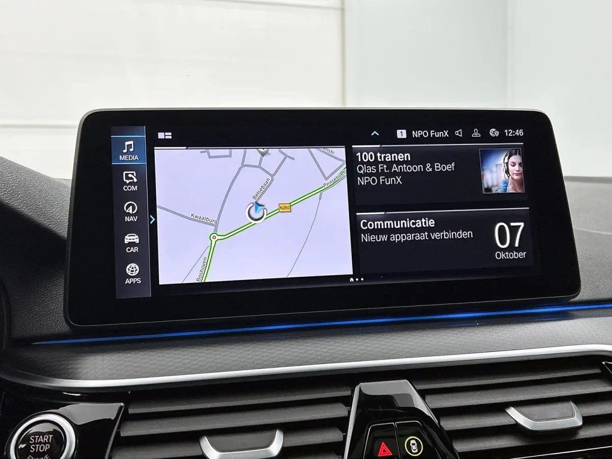 530e Business Edition Plus | PANORAMADAK | ACHTERUITRIJCAMERA | TREKHAAK | HARMAN KARDON | HEAD-UP | ELEKTRISCHE KOFFERKLEP | STOELVERWARMING | CLIMATE CONTROL | ADAPTIVE CRUISE CONTROL | AP