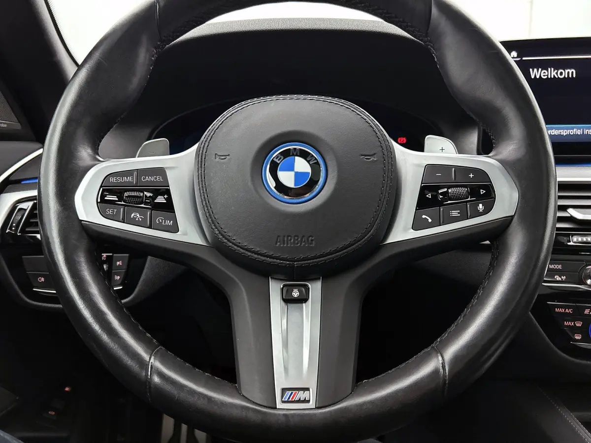 530e Business Edition Plus | PANORAMADAK | ACHTERUITRIJCAMERA | TREKHAAK | HARMAN KARDON | HEAD-UP | ELEKTRISCHE KOFFERKLEP | STOELVERWARMING | CLIMATE CONTROL | ADAPTIVE CRUISE CONTROL | AP