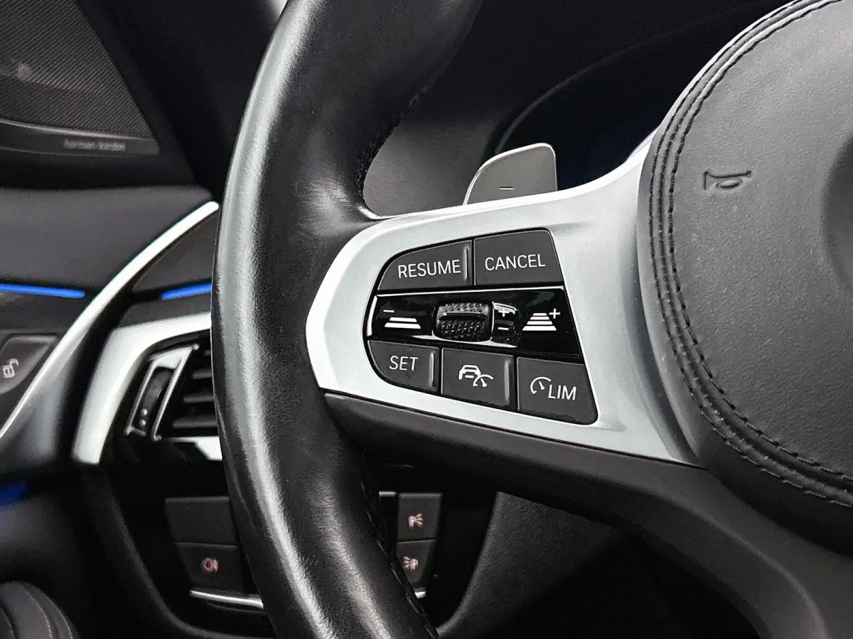 530e Business Edition Plus | PANORAMADAK | ACHTERUITRIJCAMERA | TREKHAAK | HARMAN KARDON | HEAD-UP | ELEKTRISCHE KOFFERKLEP | STOELVERWARMING | CLIMATE CONTROL | ADAPTIVE CRUISE CONTROL | AP