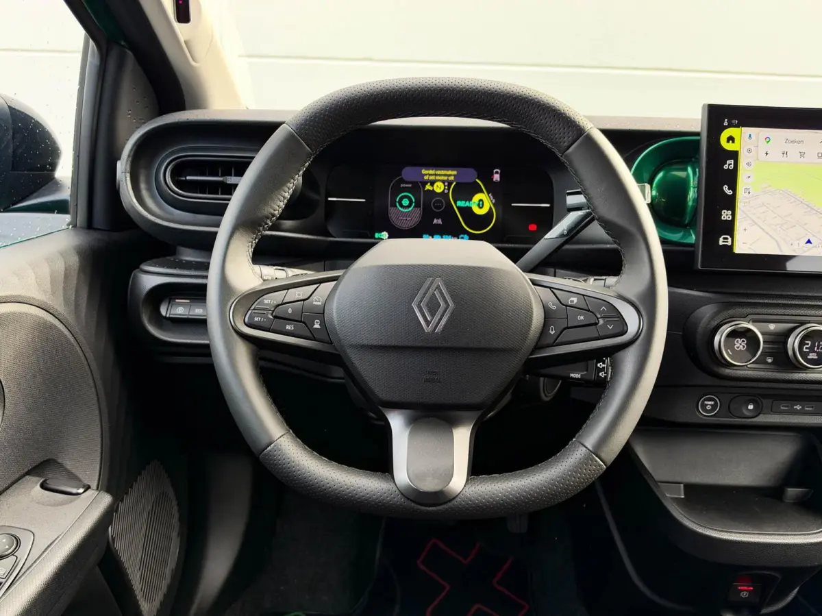 Urban Range Techno 27.5 kWh | Carplay | 18 inch LMV | Camera