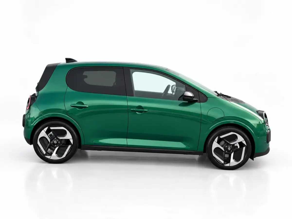 Urban Range Techno 27.5 kWh | Carplay | 18 inch LMV | Camera