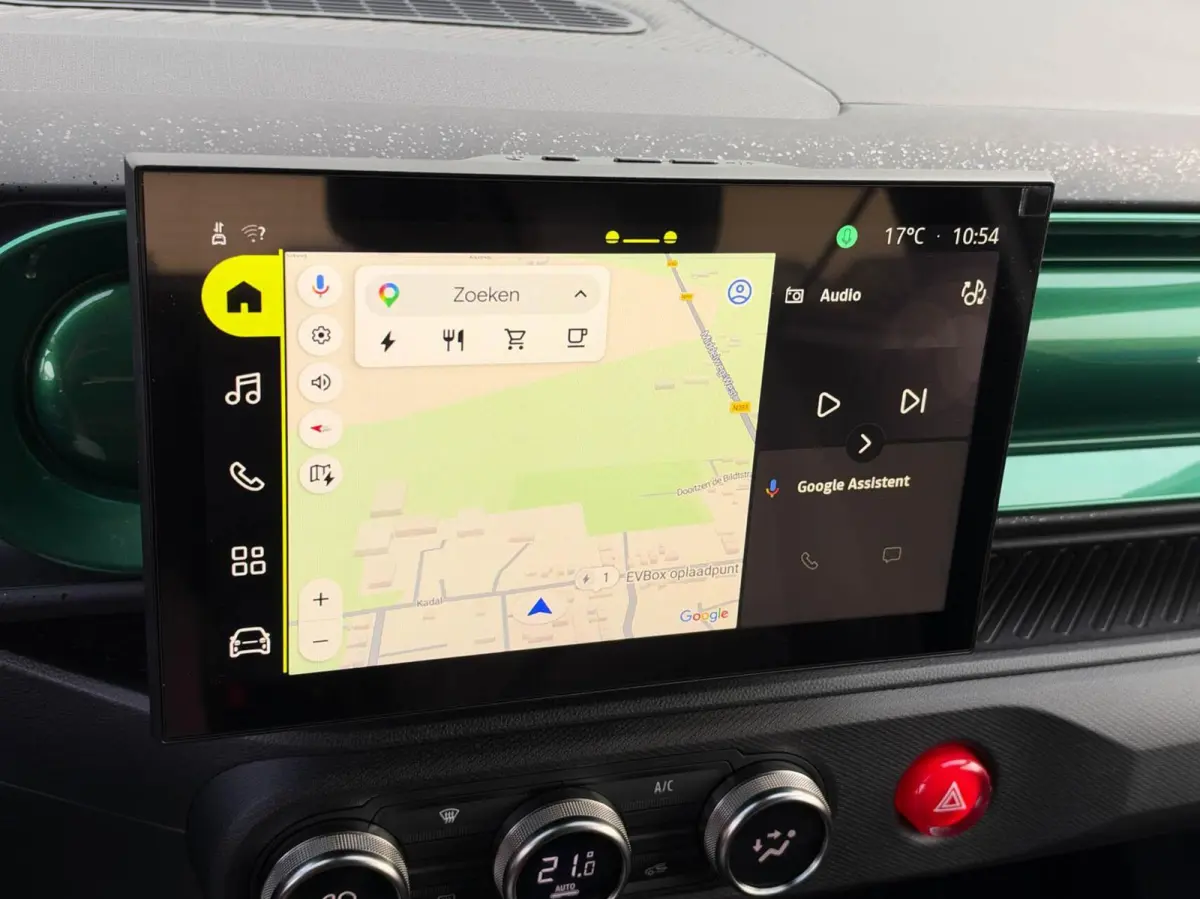 Urban Range Techno 27.5 kWh | Carplay | 18 inch LMV | Camera