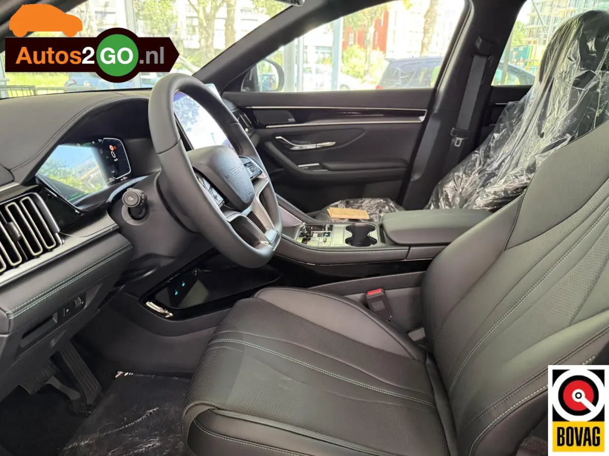 1.5 DM-i FWD Boost I plug in Hybrid I pan dak I leder I headupdisplay I full options I nieuwe auto I rijklaar I