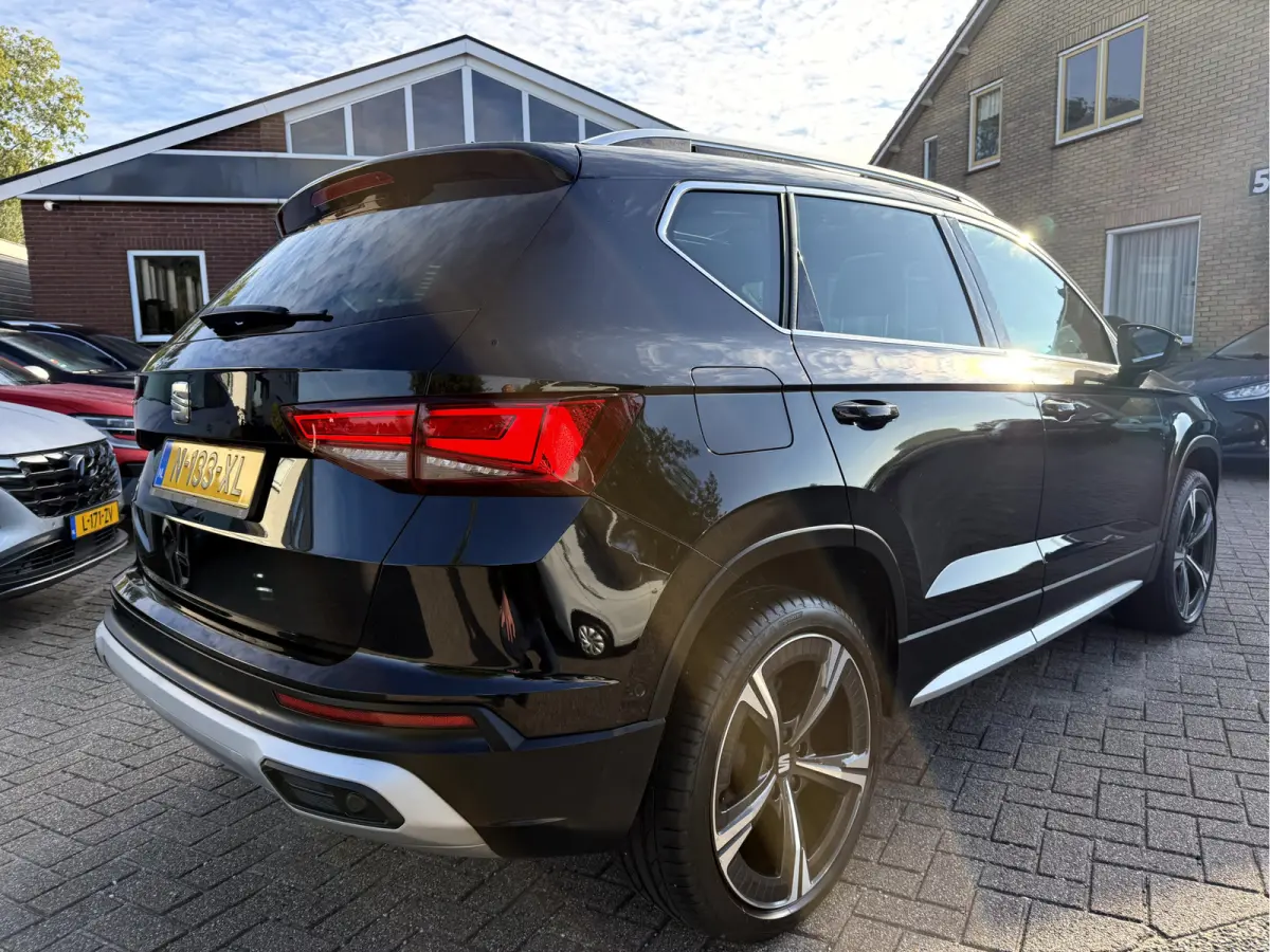 1.5 TSI Xperience Business Intense Panoramadak, Trekhaak, 19''Lmv