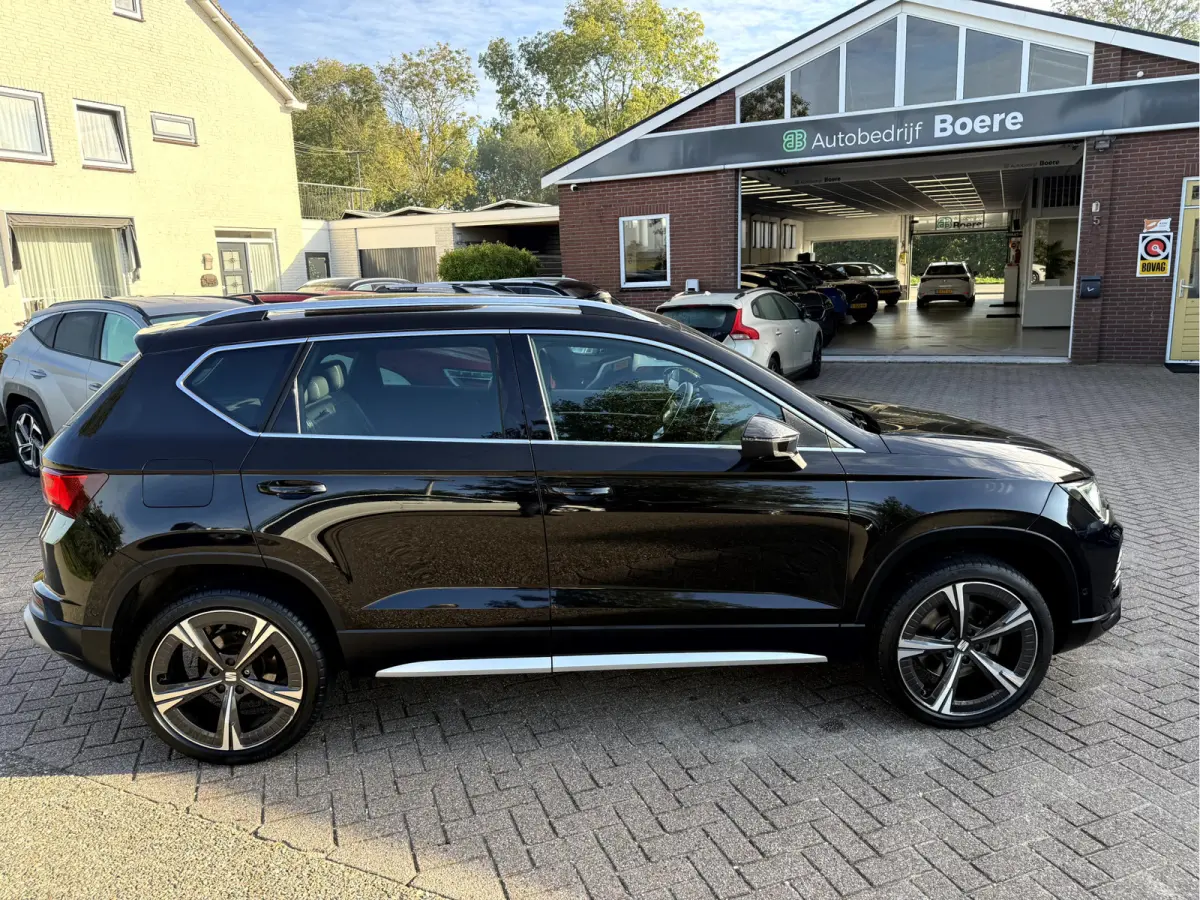 1.5 TSI Xperience Business Intense Panoramadak, Trekhaak, 19''Lmv