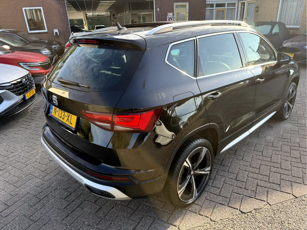1.5 TSI Xperience Business Intense Panoramadak, Trekhaak, 19''Lmv