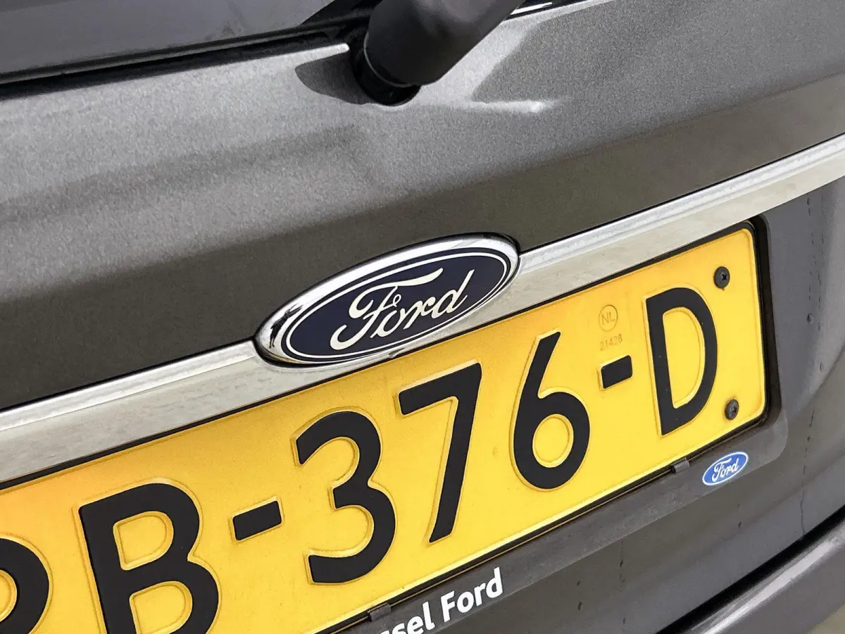 1.0 EcoBoost Titanium | WORDT VERWACHT | CLIMATE CONTROL | PARKEERSENSOREN | MULTIFUNCTIONEEL STUURWIEL |