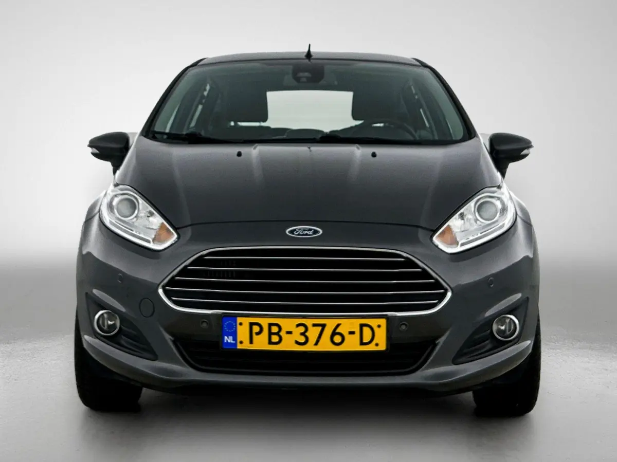 1.0 EcoBoost Titanium | WORDT VERWACHT | CLIMATE CONTROL | PARKEERSENSOREN | MULTIFUNCTIONEEL STUURWIEL |