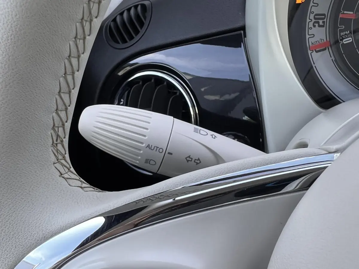1.0 Hybrid Lounge Airco Clima Cruise 1eEig NLauto NAP