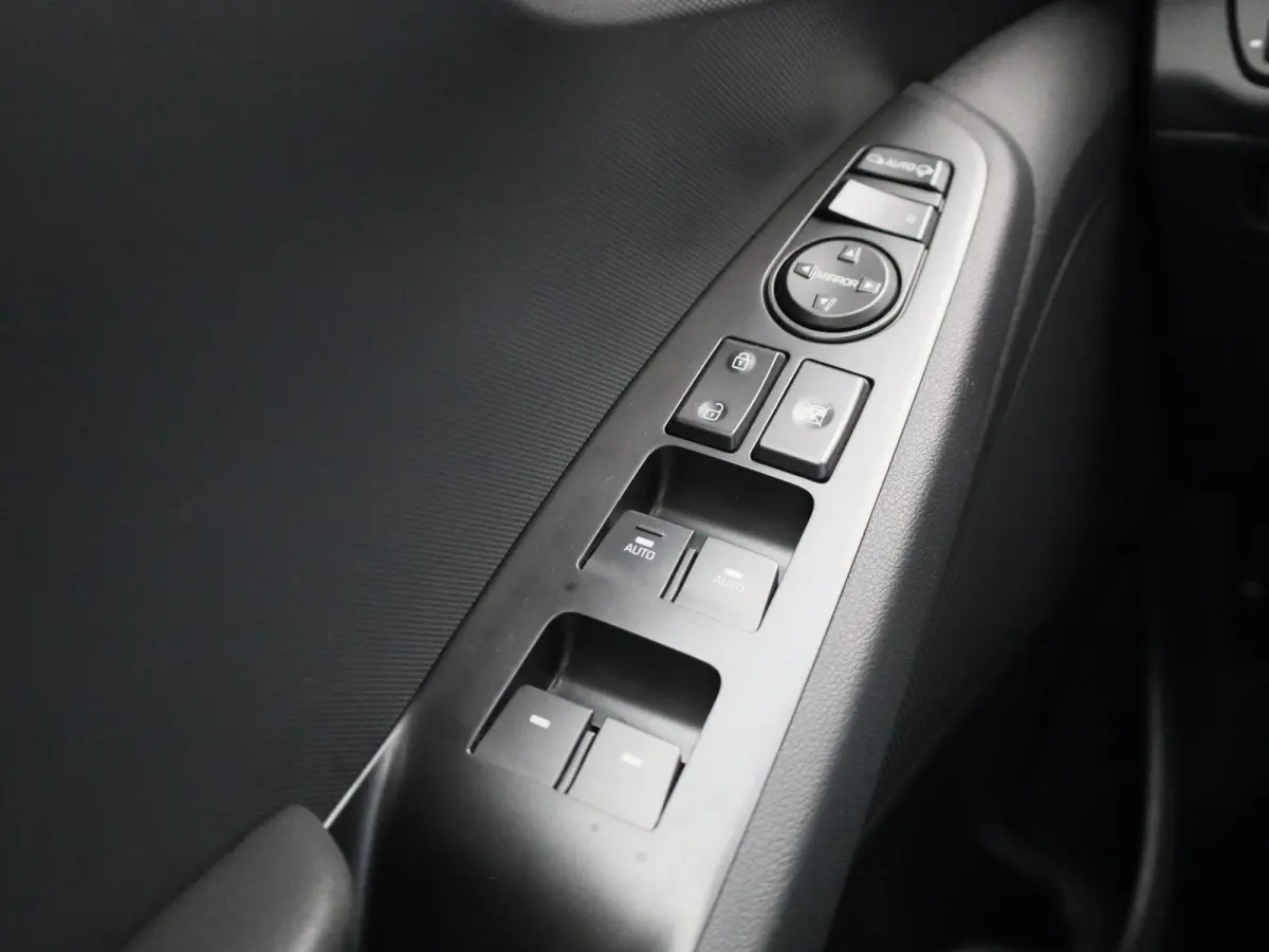 Comfort EV 38 kWh | SOH 100% | APPLE CARPLAY | ANDROID AUTO | ACHTERUITRIJCAMERA | STOELVERWARMING | ADAPTIVE CRUISE CONTROL | CLIMATE CONTROL | GETINTE RUITEN | INFINITY GELUIDSSYSTEEM |