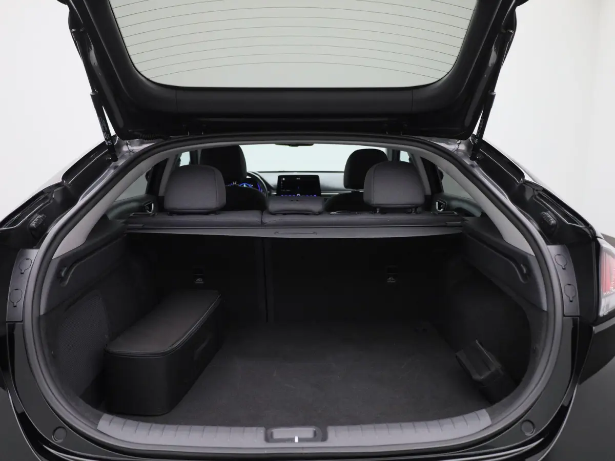 Comfort EV 38 kWh | SOH 100% | APPLE CARPLAY | ANDROID AUTO | ACHTERUITRIJCAMERA | STOELVERWARMING | ADAPTIVE CRUISE CONTROL | CLIMATE CONTROL | GETINTE RUITEN | INFINITY GELUIDSSYSTEEM |