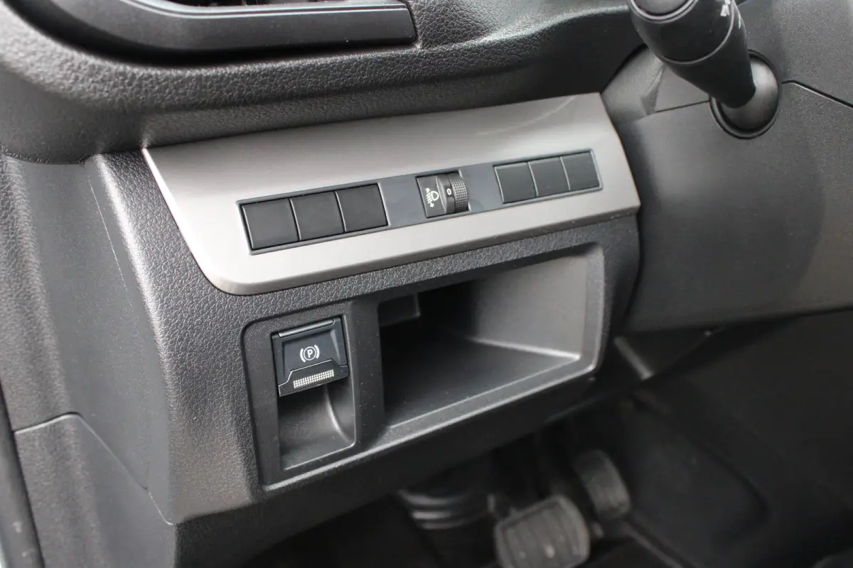 EV L3 Long 75 kWh | L3 Long | Fase 3 laden | SOH 100% | Nieuw model | 3-Zits | Navigatie | Camera |