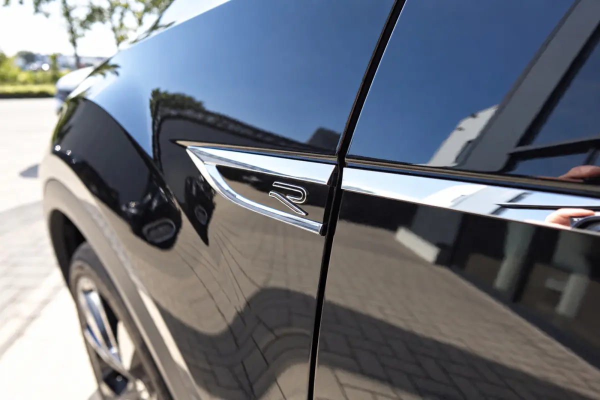 1.5 TSI R-Line PANO KEYLESS CAM