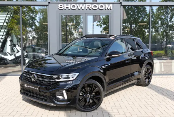 1.5 TSI R-Line PANO KEYLESS CAM