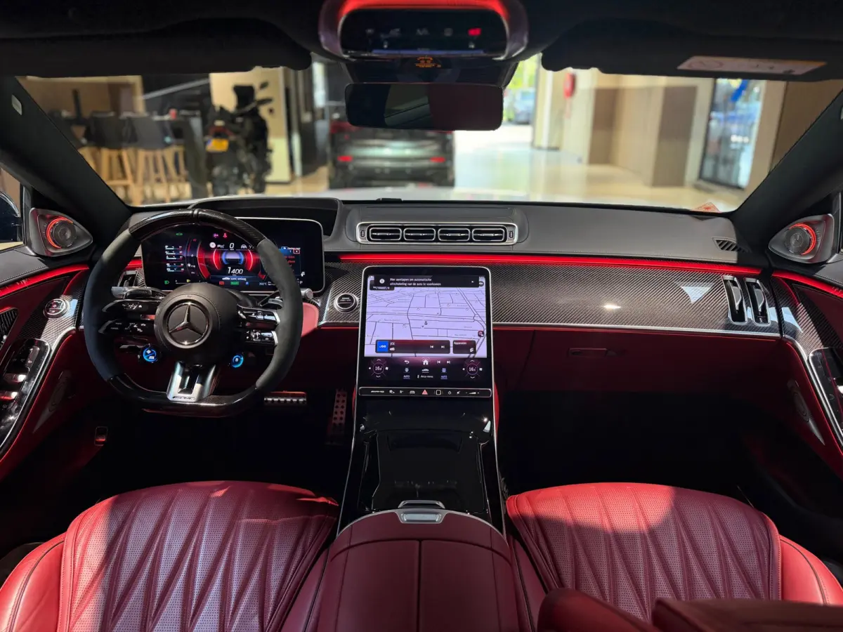 AMG 63 S E Performance|Pano|HUD|Keyless|360|4D Burmester|Massage|Matrix|Chauffeurspakket|Carbon