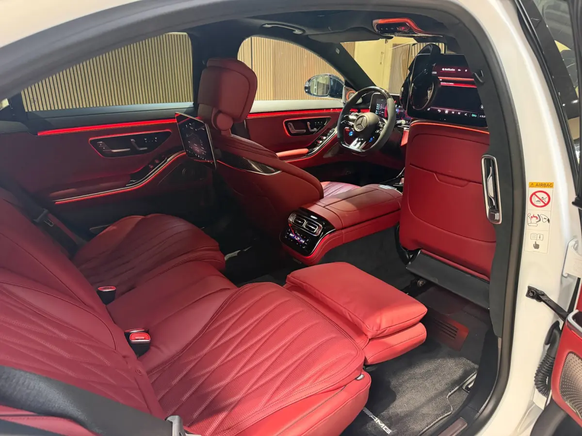 AMG 63 S E Performance|Pano|HUD|Keyless|360|4D Burmester|Massage|Matrix|Chauffeurspakket|Carbon