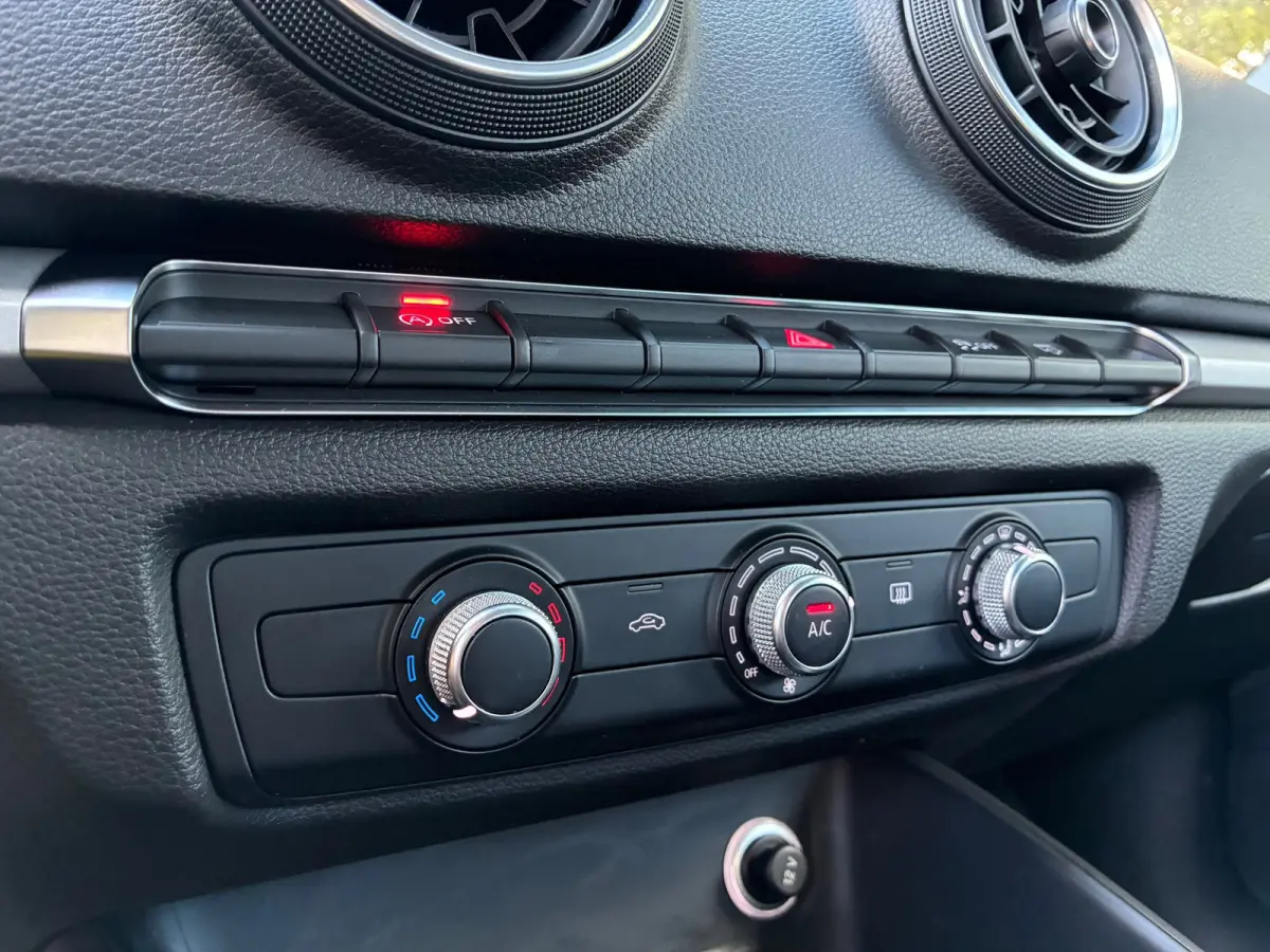 1.5 TFSI CoD | Half leder + Cruise + Airco + Navi nu € 11.975,-!!!
