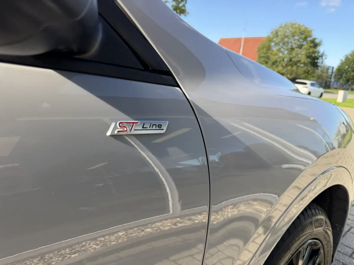 2.5 PHEV Graphite Tech Edition BTW