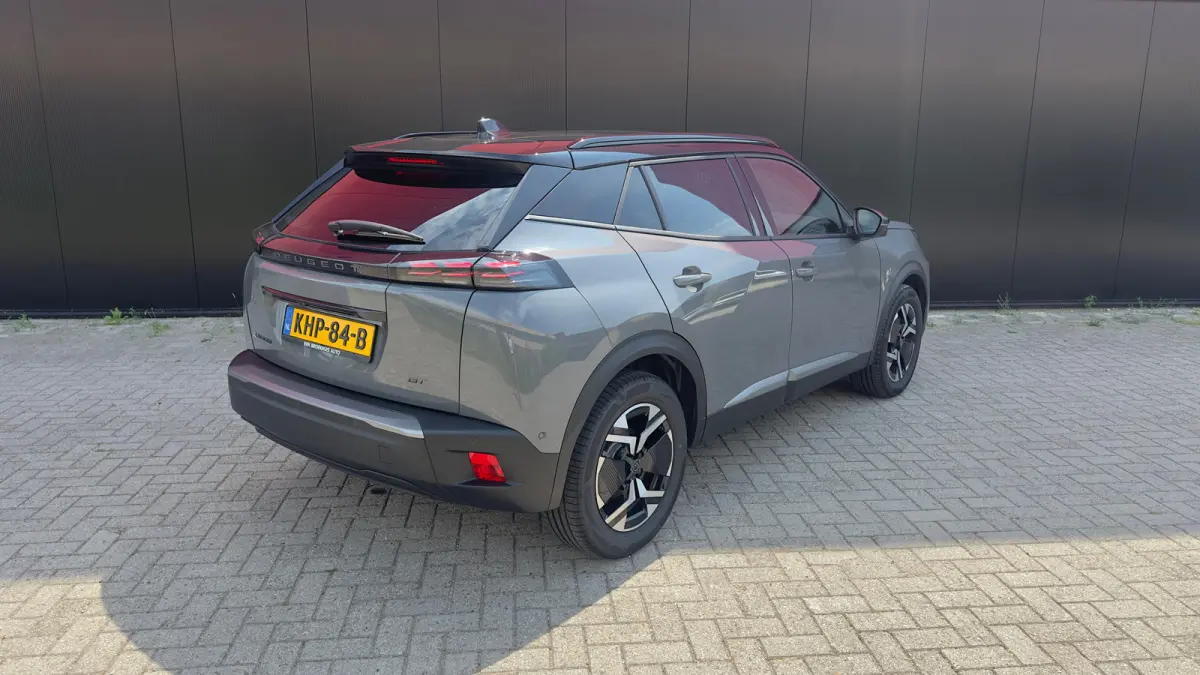 EV GT Avantage 54 kWh | Alcantara | Camera | Apple Carplay/Android Auto | Navigatie | Stoelverwarming | Adaptieve Cruise | | Achterbank in delen neerklapbaar | Achteruitrijcamera | Adaptieve