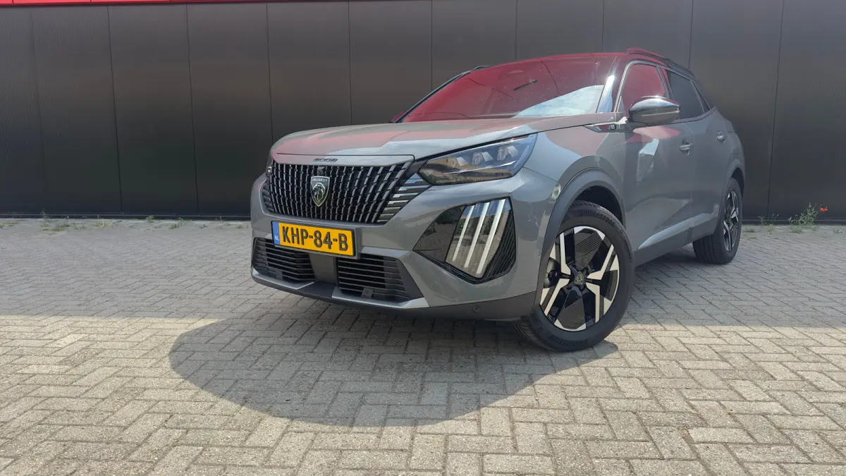 EV GT Avantage 54 kWh | Alcantara | Camera | Apple Carplay/Android Auto | Navigatie | Stoelverwarming | Adaptieve Cruise | | Achterbank in delen neerklapbaar | Achteruitrijcamera | Adaptieve