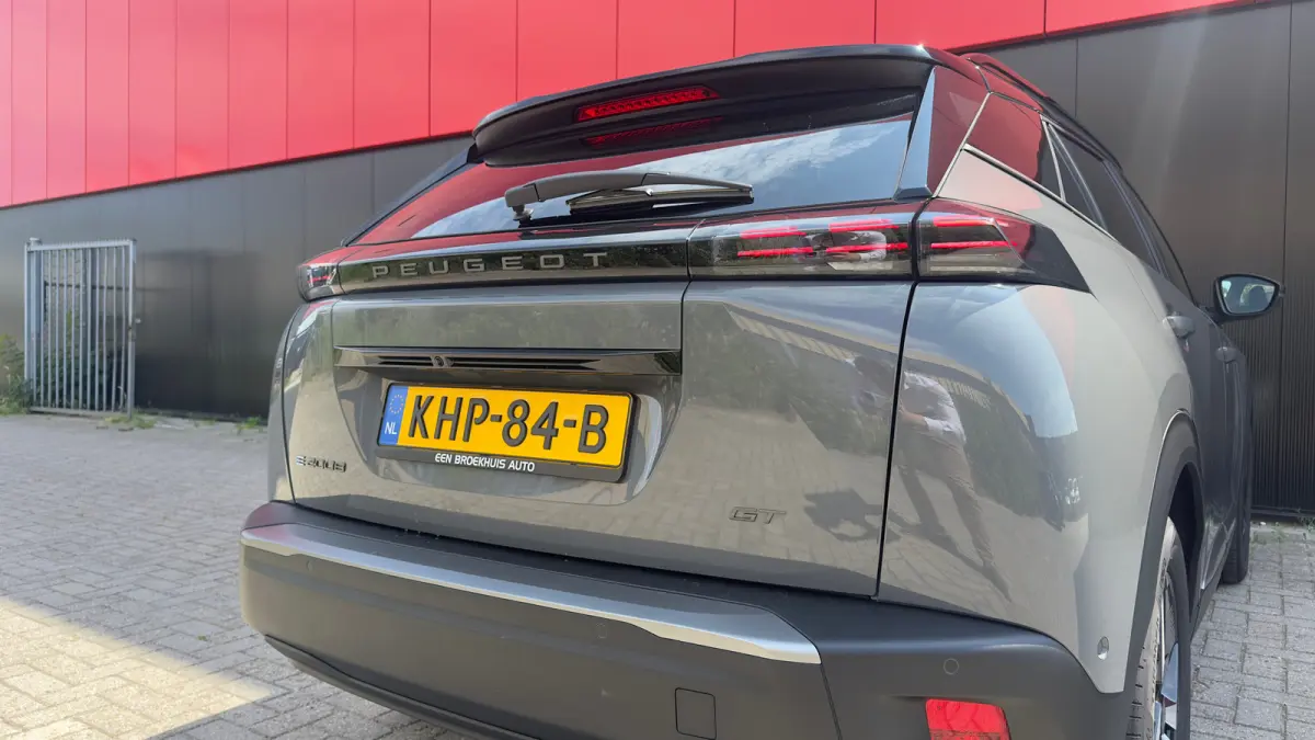 EV GT Avantage 54 kWh | Alcantara | Camera | Apple Carplay/Android Auto | Navigatie | Stoelverwarming | Adaptieve Cruise | | Achterbank in delen neerklapbaar | Achteruitrijcamera | Adaptieve