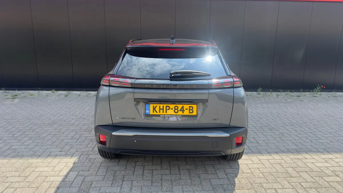 EV GT Avantage 54 kWh | Alcantara | Camera | Apple Carplay/Android Auto | Navigatie | Stoelverwarming | Adaptieve Cruise | | Achterbank in delen neerklapbaar | Achteruitrijcamera | Adaptieve