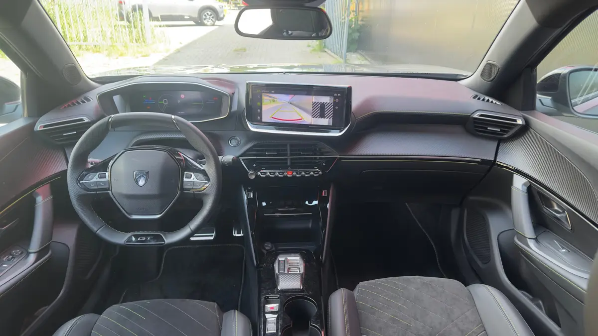 EV GT Avantage 54 kWh | Alcantara | Camera | Apple Carplay/Android Auto | Navigatie | Stoelverwarming | Adaptieve Cruise | | Achterbank in delen neerklapbaar | Achteruitrijcamera | Adaptieve
