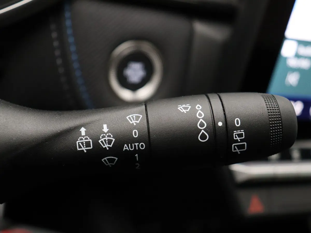 1.8 E-Tech full hybrid 160 esprit Alpine | Harman Kardon | Solarbay dak | Elektrische achterklep | Stoel + Stuurverwarming | Voorruit verwarming |