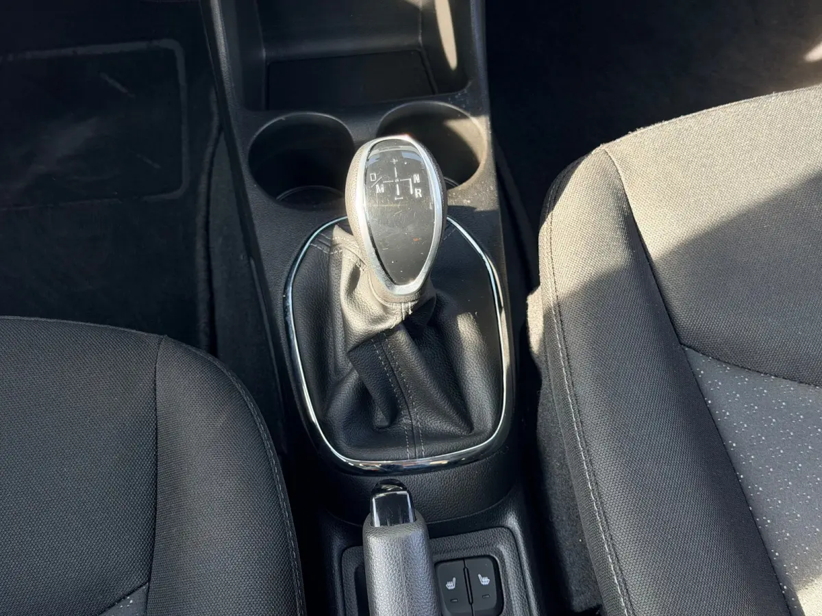 1.0 ecoFLEX Edition / Automaat / Stoelverwarming / Stuurverwarming / Parkeersensoren Achter / Unieke kleur! /