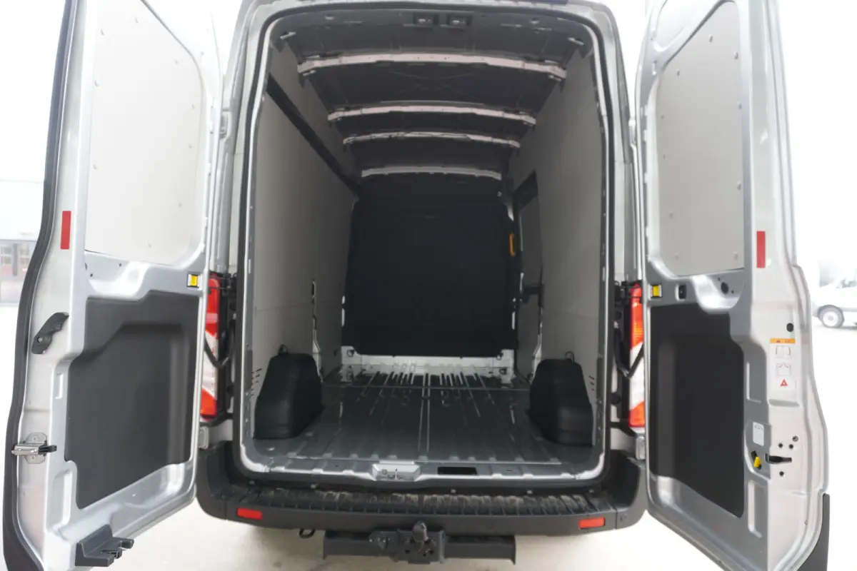 350L 2.0 TDCI 130PK L3H3 Trend nr. V066 | Airco | Cruise | Camera | Trekhaak
