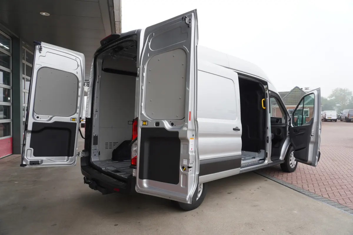 350L 2.0 TDCI 130PK L3H3 Trend nr. V066 | Airco | Cruise | Camera | Trekhaak