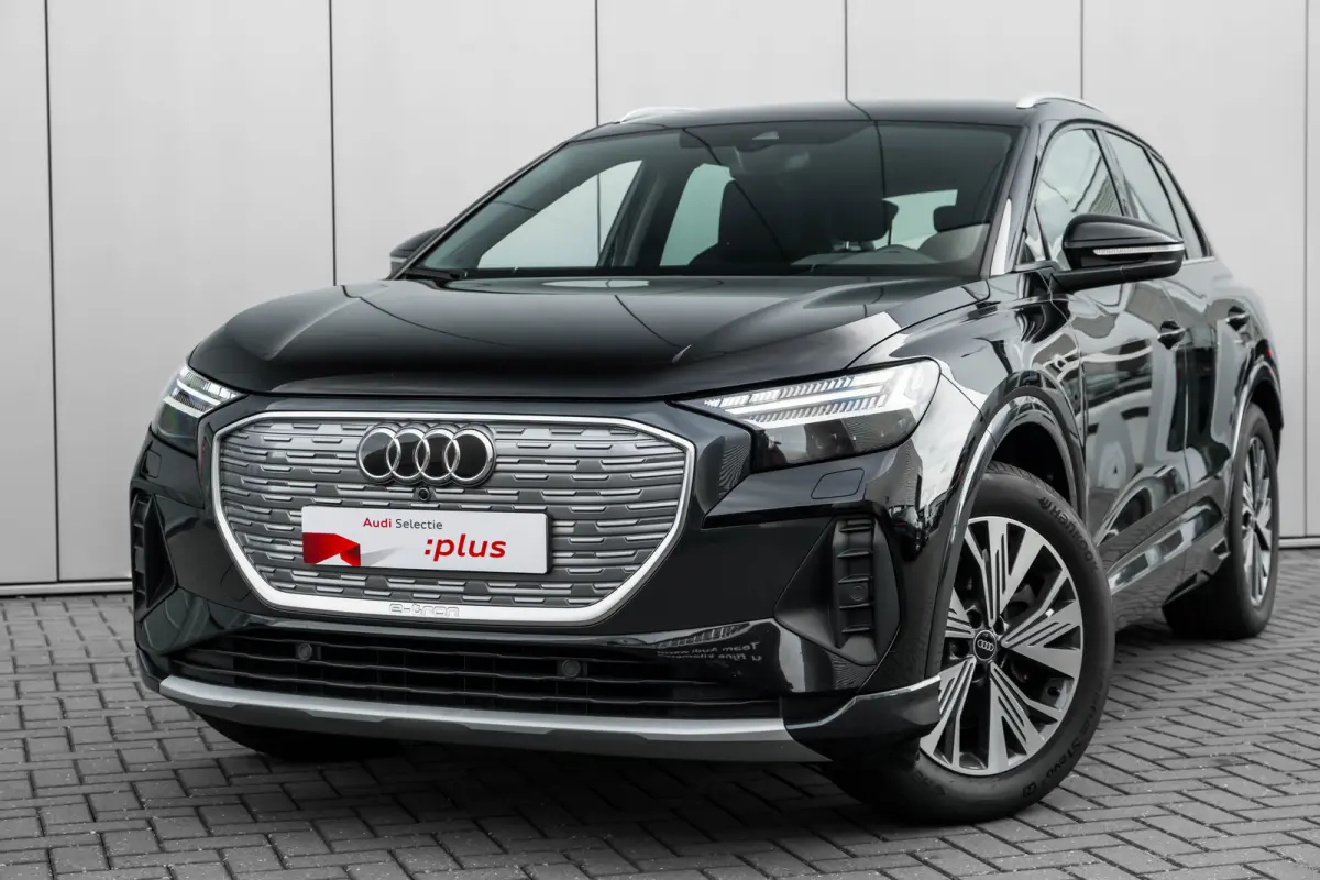 40 Launch edition Advanced Plus 77 kWh 204PK | Trekhaak | Matrix LED Koplampen | Camera Achter | Stoelverw. voor | Apple Carplay\Android Auto
