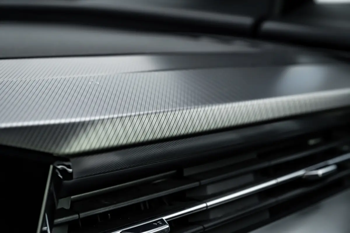 40 Launch edition Advanced Plus 77 kWh 204PK | Trekhaak | Matrix LED Koplampen | Camera Achter | Stoelverw. voor | Apple Carplay\Android Auto